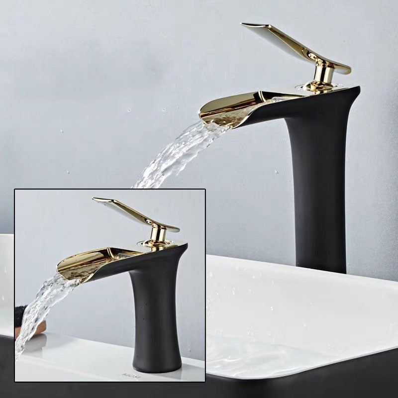 Robinet Salle de Bain Effet Cascade 2 Tailles Tuyau Offert – Solvane