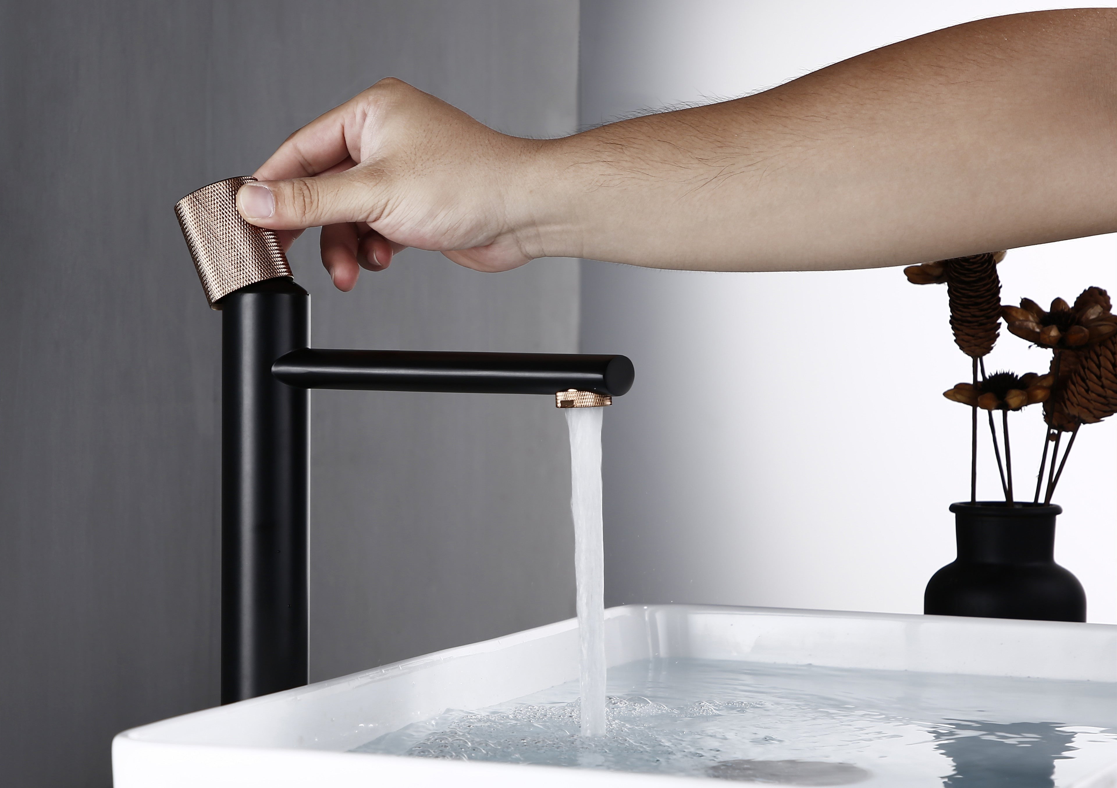 Robinet Vasque Noir Poignée Ronde Finition Mate Design Moderne – Kaléo