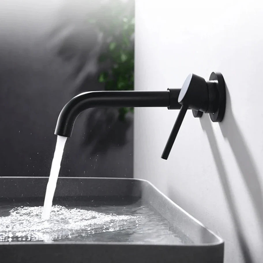 Robinet Mural Salle de Bain Laiton Design Élégant Durable – Solvane