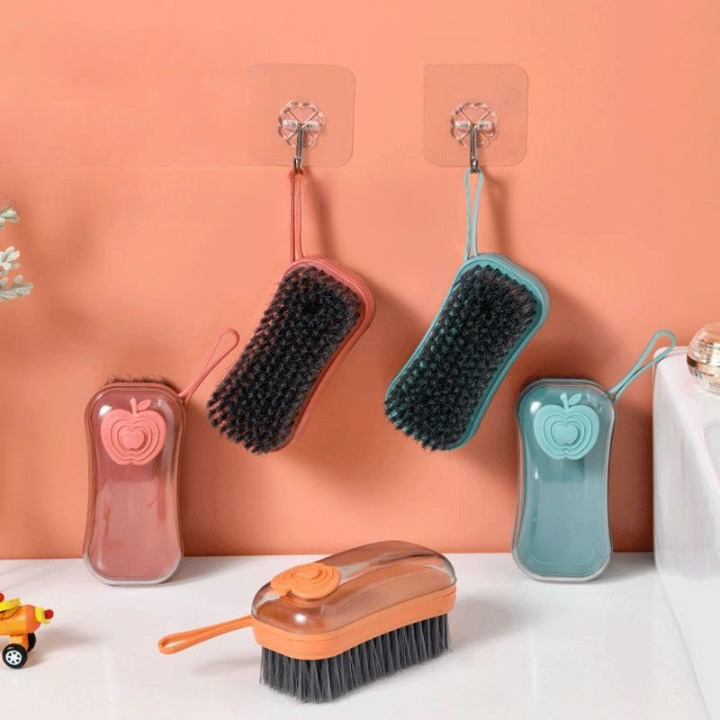 Brosse Nettoyante à Réservoir Vêtements et Chaussures Comme Neufs – Netova