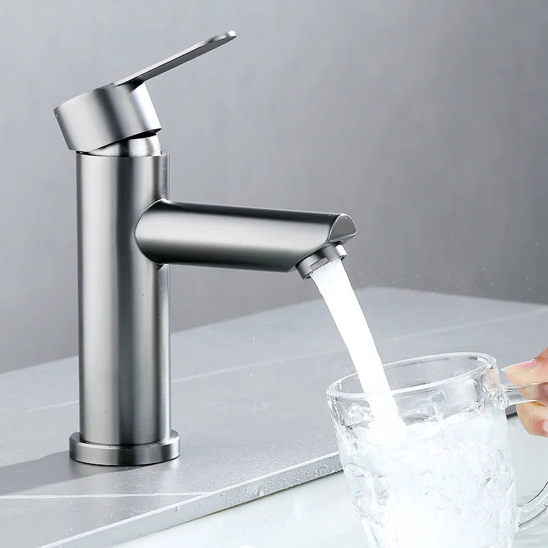 Mitigeur Lavabo Inox Design Moderne Élégant et Durable – Solvane