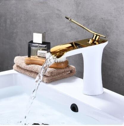 Robinet Salle de Bain Effet Cascade 2 Tailles Tuyau Offert – Solvane