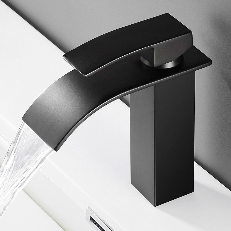 Robinet Salle de Bain Céramique Résistant aux Rayures Design Élégant – Solvane