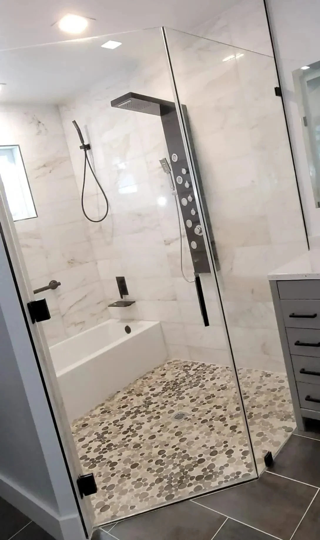 Panneau de Douche Hydromassant Jets Puissants Détente Musculaire – Spalys