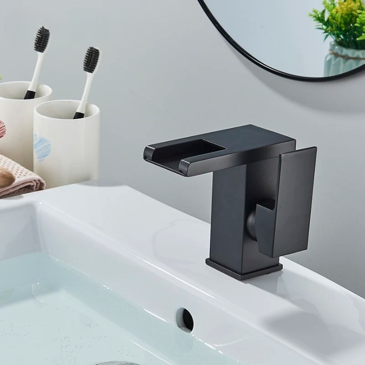 Mitigeur Cascade LED Noir Couleur Selon la Température – Solvane