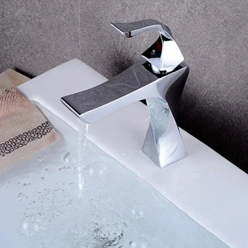 Douchette Lavabo Or Design Nordique Rinçage Tout en Douceur – Kaléo