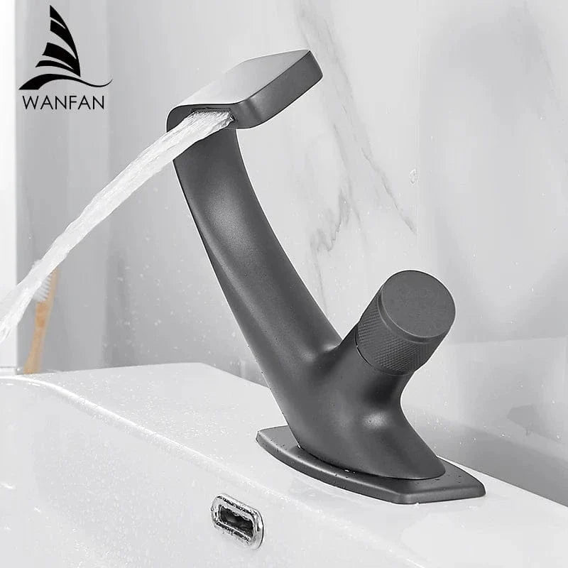 Mitigeur Lavabo Cascade Flux Large et Silencieux Design Épuré – Solvane