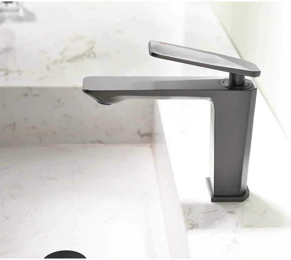 Mitigeur Lavabo Chromé Brillance Durable Entretien Facile – Solvane