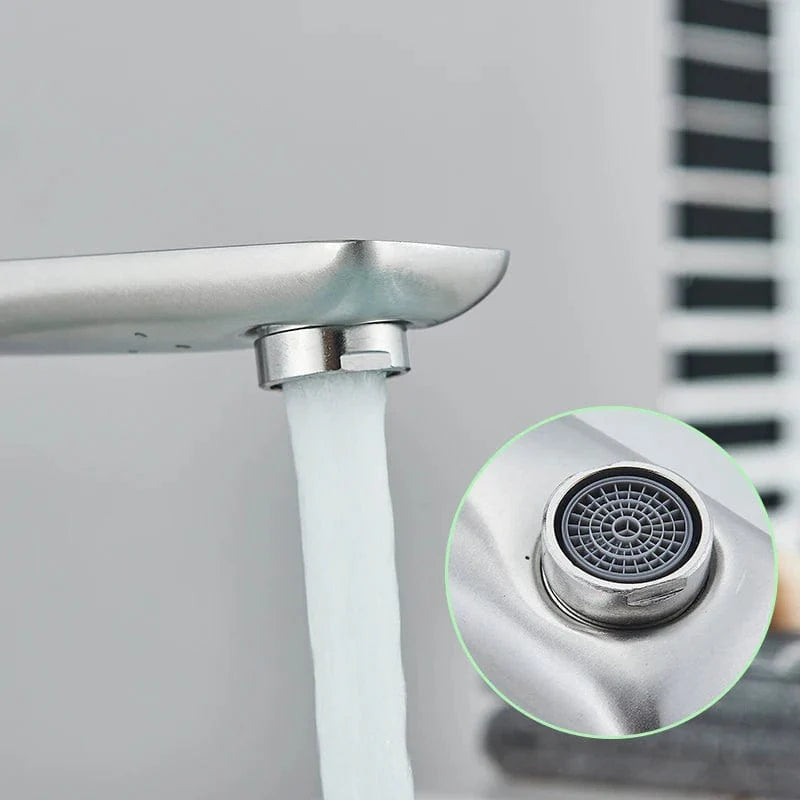 Mitigeur Lavabo Doré Éclat Chaleureux Finition Résistante – Solvane