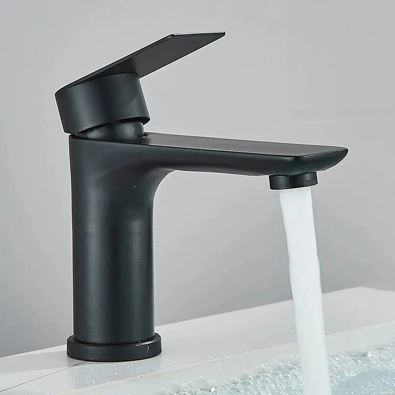 Mitigeur Lavabo Doré Éclat Chaleureux Finition Résistante – Solvane