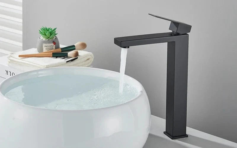 Mitigeur Lavabo Or Touche Précieuse Finition Durable – Solvane