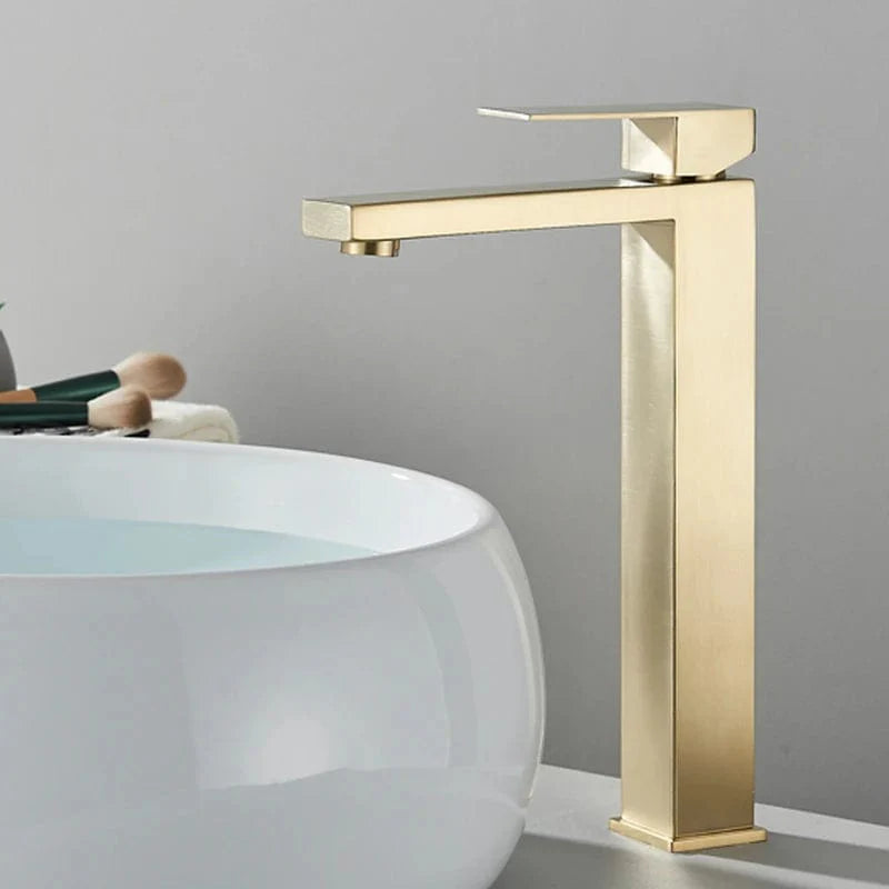 Mitigeur Lavabo Or Touche Précieuse Finition Durable – Solvane