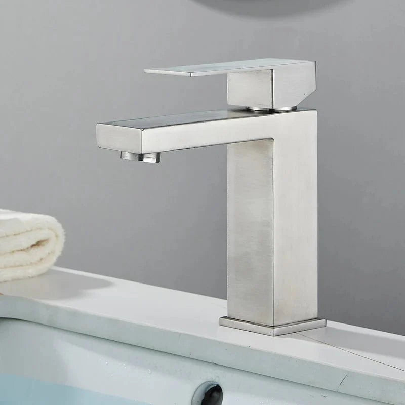 Mitigeur Lavabo Or Touche Précieuse Finition Durable – Solvane