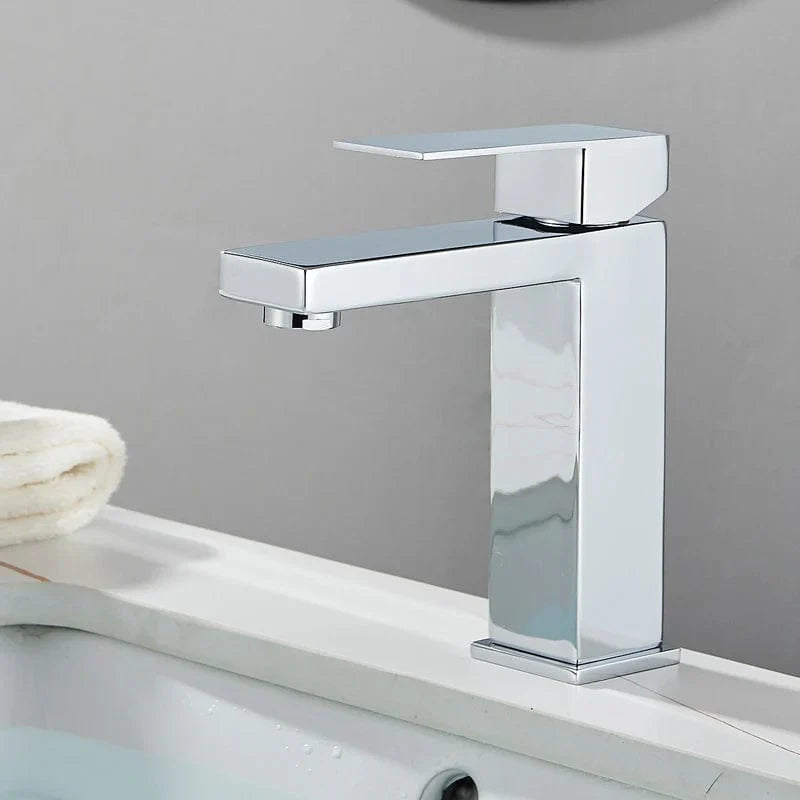 Mitigeur Lavabo Or Touche Précieuse Finition Durable – Solvane