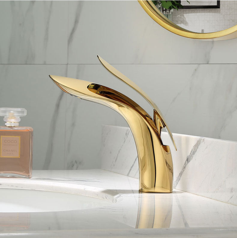 Mitigeur Lavabo Design Arrondi Doré Robinet Moderne Épuré – Solvane
