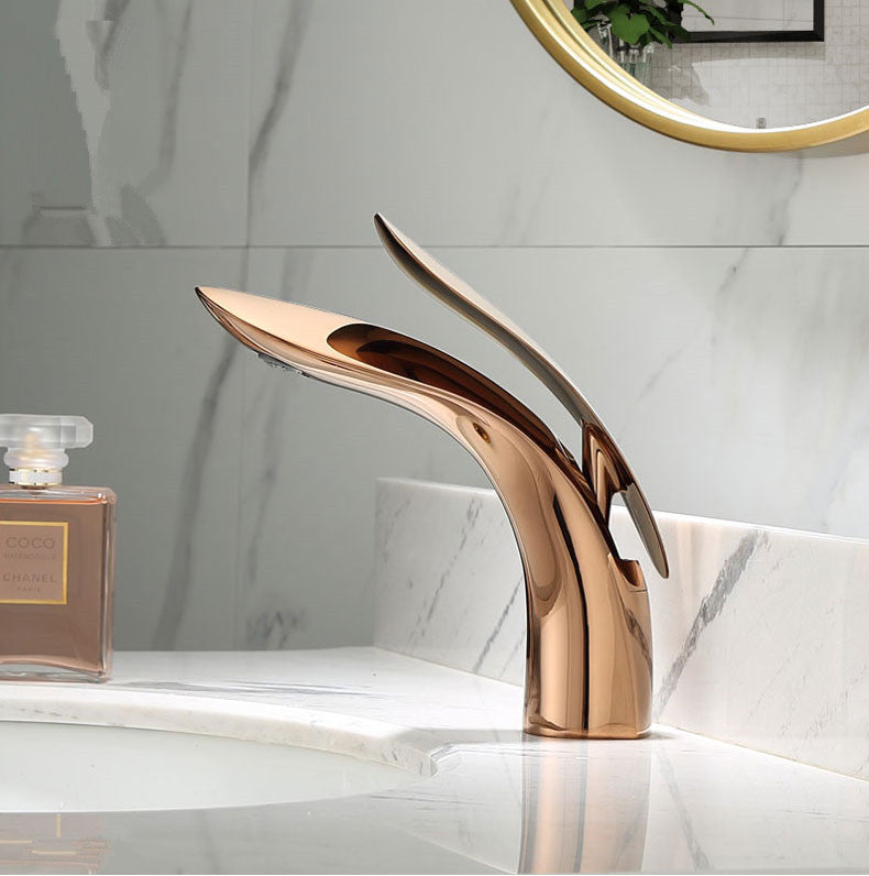 Mitigeur Lavabo Design Arrondi Doré Robinet Moderne Épuré – Solvane
