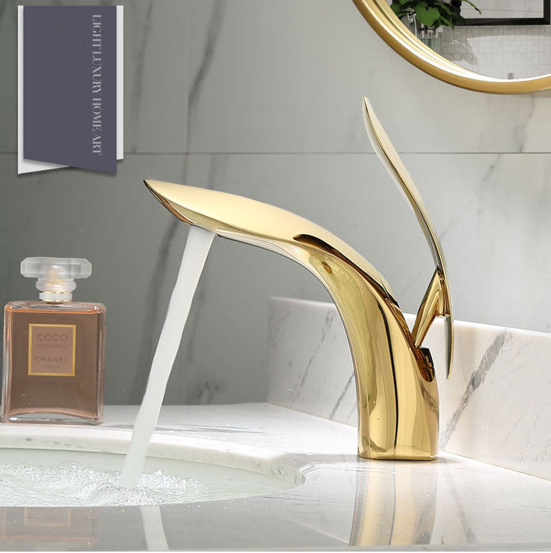 Mitigeur Lavabo Design Arrondi Doré Robinet Moderne Épuré – Solvane