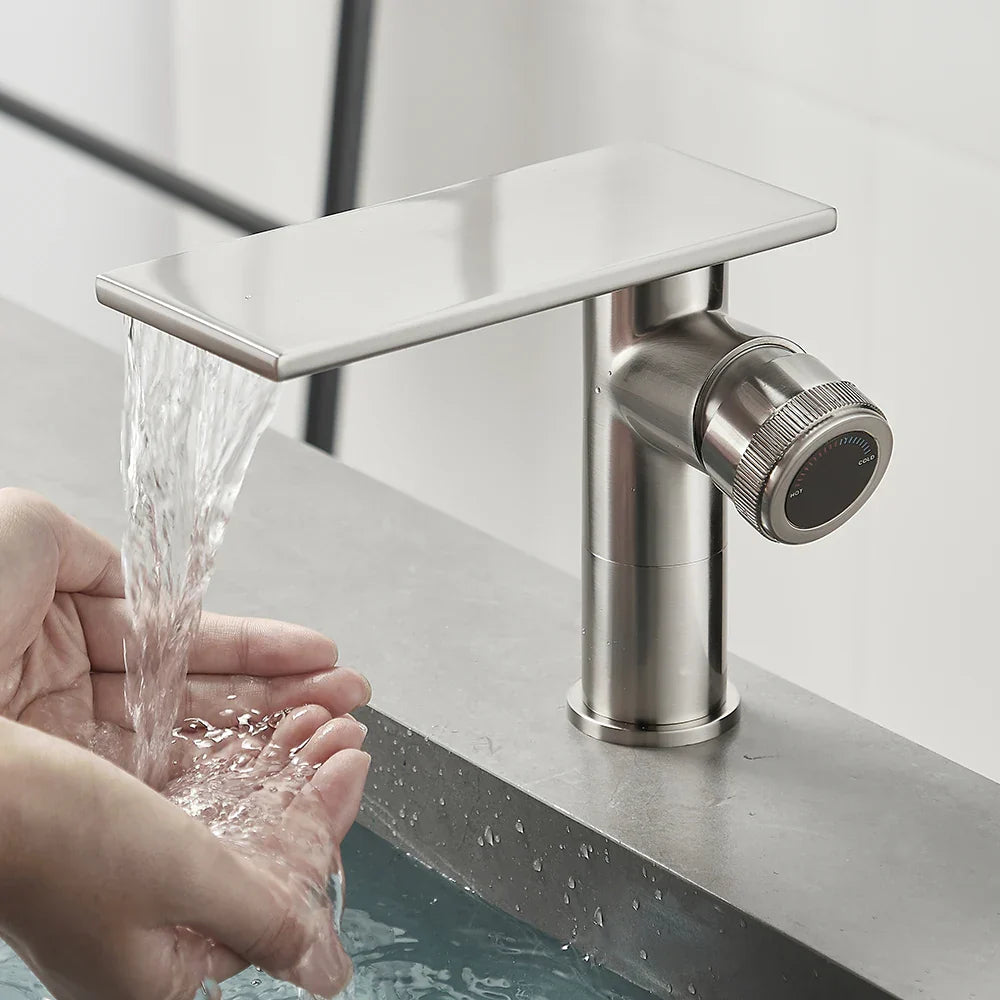 Robinet Cascade Salle de Bain Chromé Laiton Flux Large Apaisant – Solvane