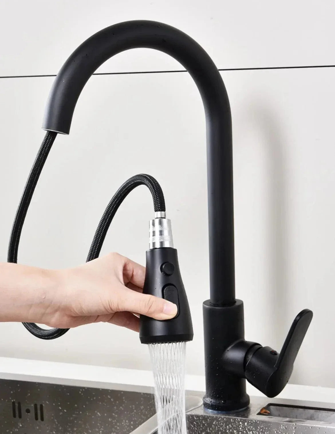 Mitigeur Cuisine Noir avec Douchette Design Moderne Épuré – Cuvéa