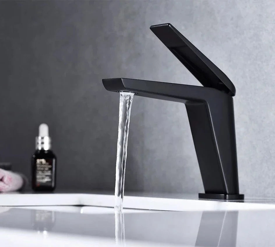 Robinet Lavabo Noir Laiton Massif Finition Durable Moderne – Solvane