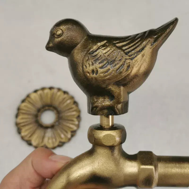 Robinet Extérieur Décoratif Animal Doré Jardin Élégant et Unique – Terravia