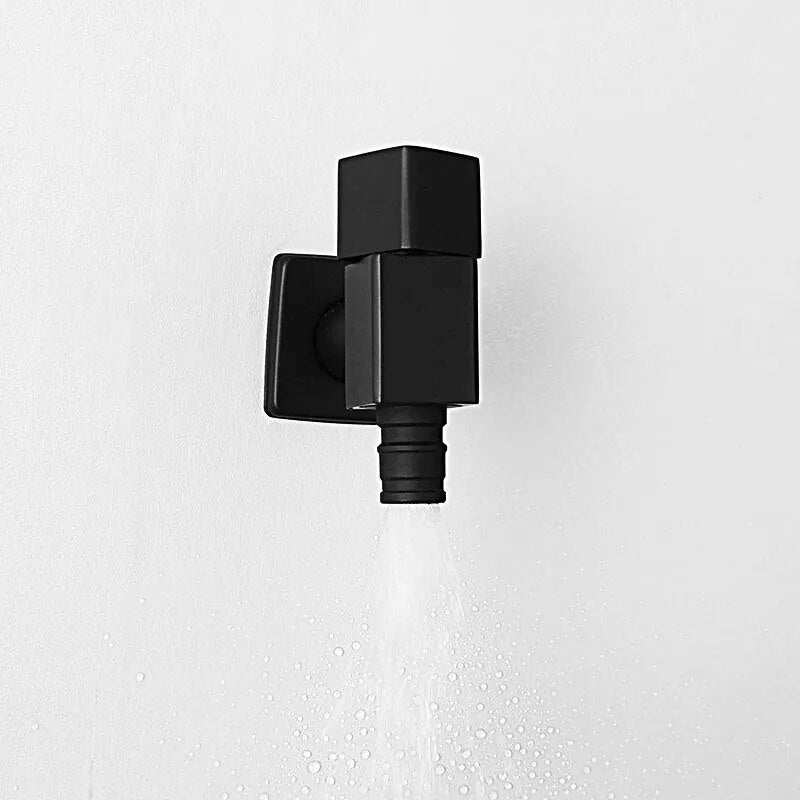 Robinet Extérieur Cubique Mural Noir Ligne Contemporaine Jardin – Terravia