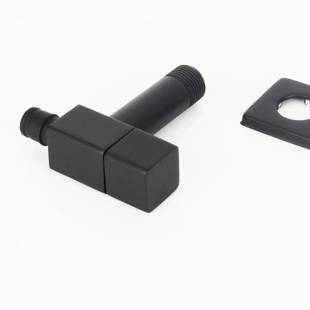 Robinet Extérieur Cubique Mural Noir Ligne Contemporaine Jardin – Terravia