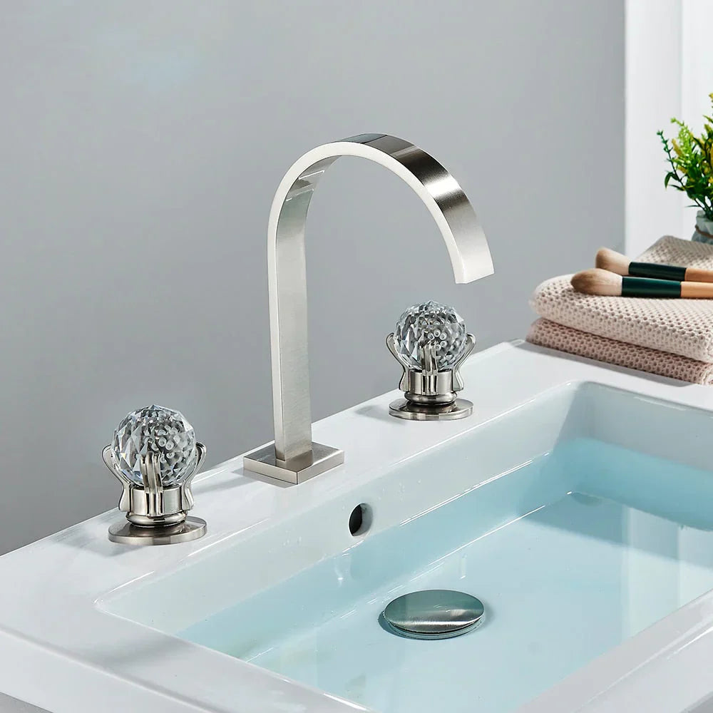 Robinet Lavabo 3 Trous Laiton Poignées Sphériques Prise en Main Douce – Solvane