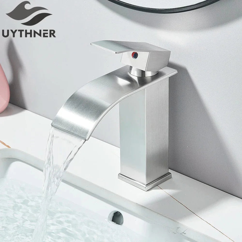 Robinet Lavabo Cascade Écoulement Apaisant Salle de Bain Raffinée – Solvane
