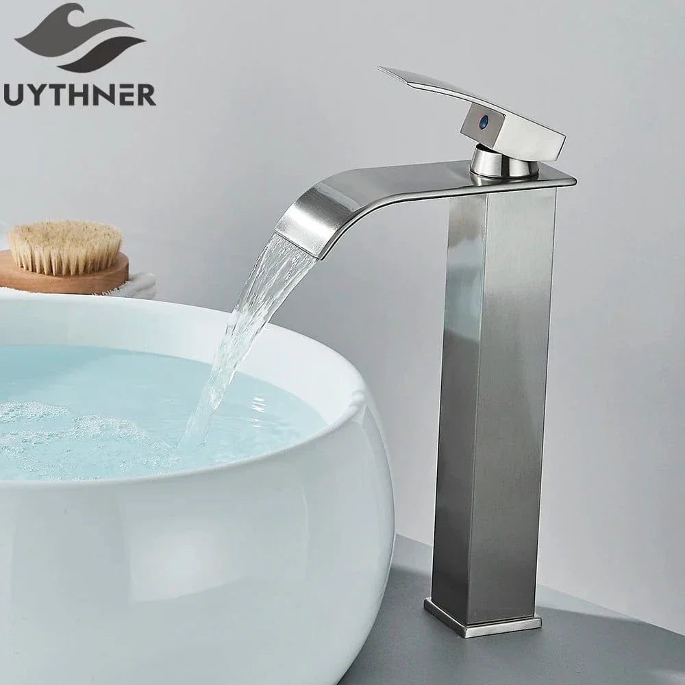 Robinet Lavabo Cascade Écoulement Apaisant Salle de Bain Raffinée – Solvane