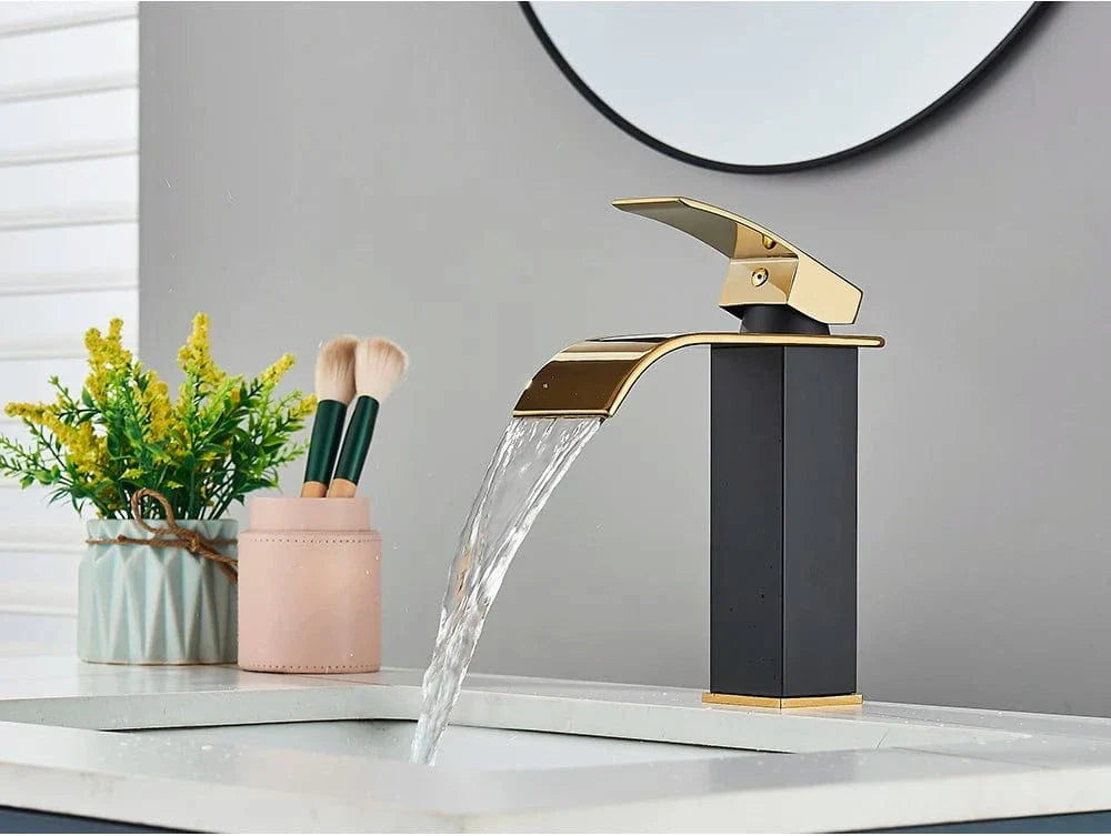 Robinet Lavabo Cascade Écoulement Apaisant Salle de Bain Raffinée – Solvane