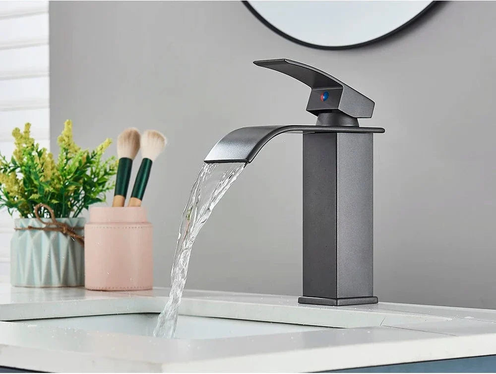 Robinet Lavabo Cascade Écoulement Apaisant Salle de Bain Raffinée – Solvane
