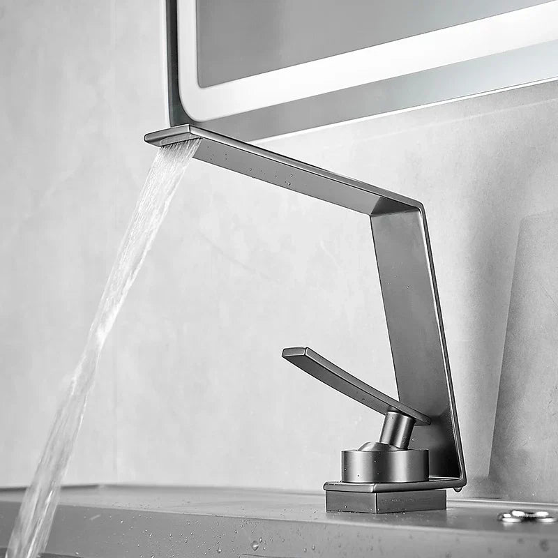 Robinet Lavabo Cascade Chromé Design Moderne Écoulement Apaisant – Solvane