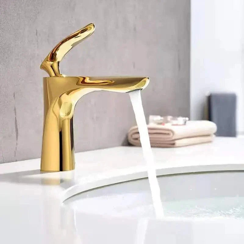 Mitigeur Lavabo Cascade Design Élégant Flux Silencieux – Solvane