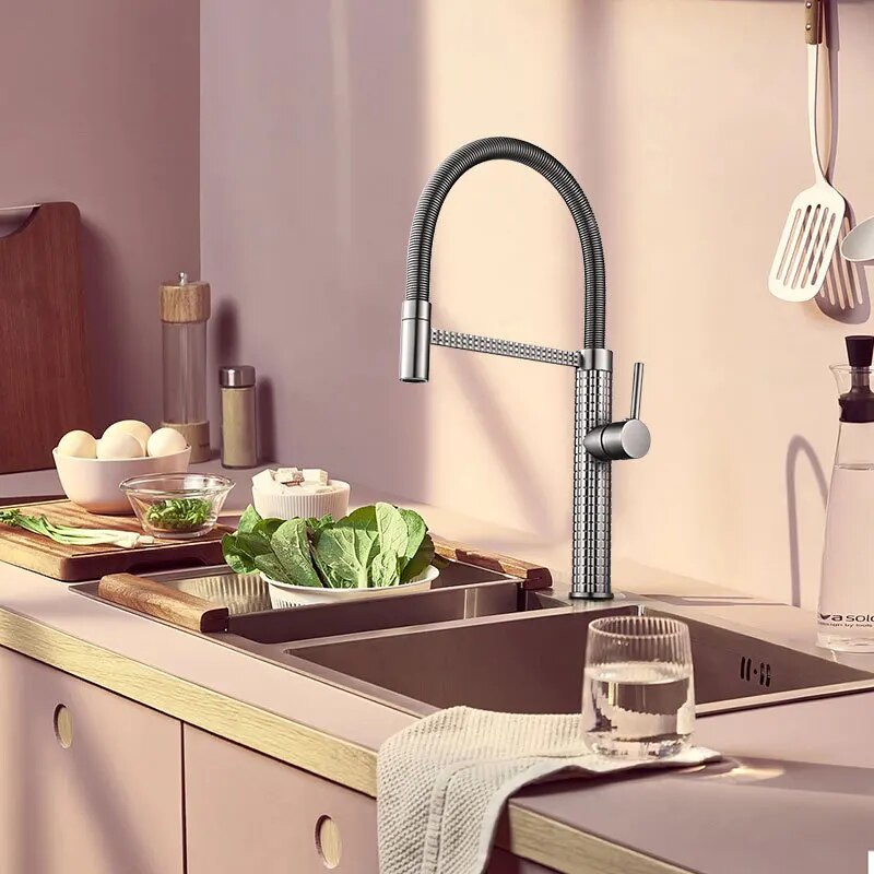 Robinet Mitigeur Cuisine Motif Sculpté Chromé Relief Décoratif – Cuvéa