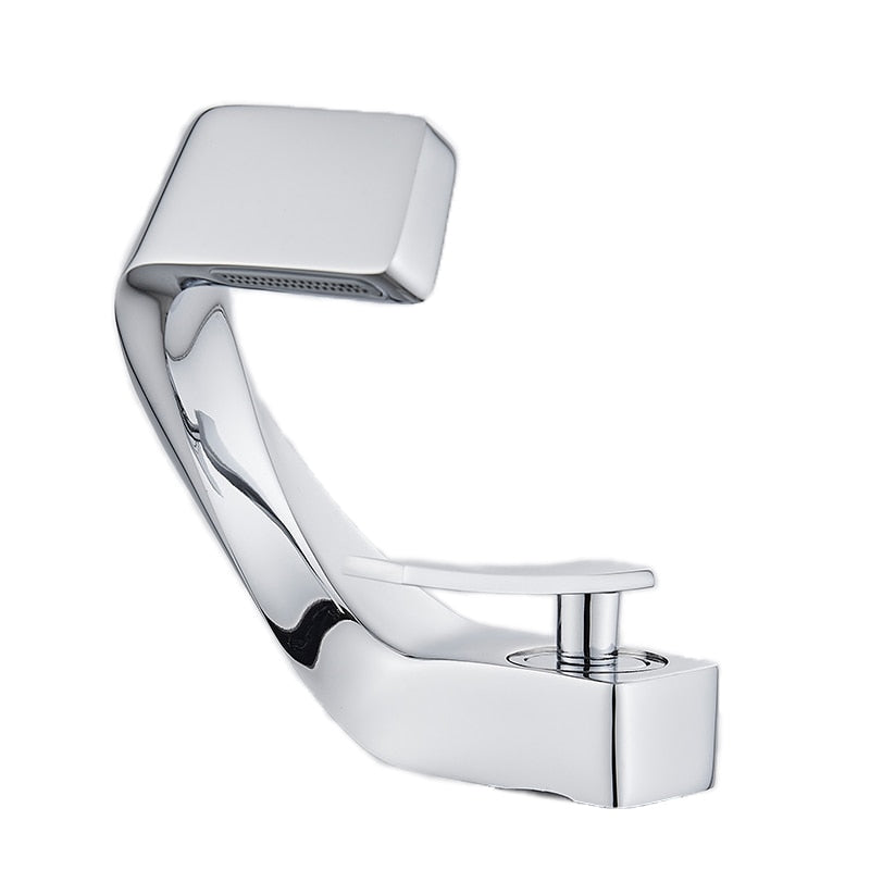 Mitigeur Lavabo Penché Chromé Design Élégant Silhouette Unique – Solvane