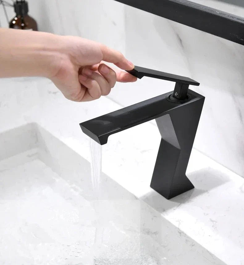 Robinet Lavabo Cascade Chromé Flux Large Élégance Moderne – Solvane