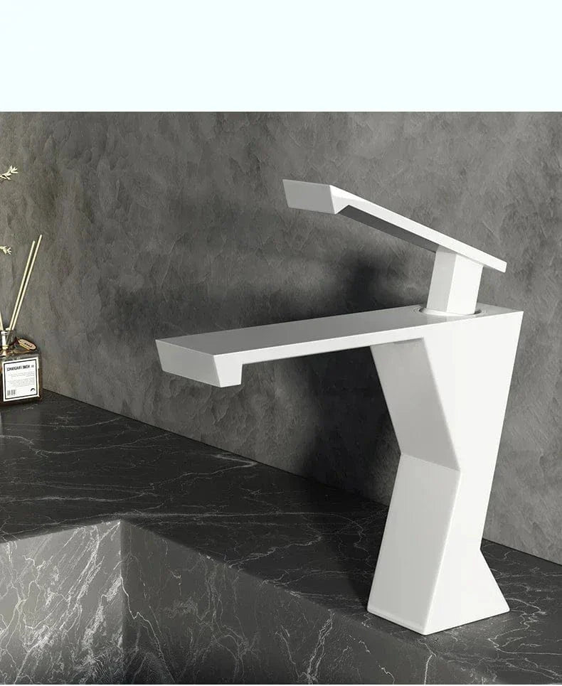 Robinet Lavabo Cascade Chromé Flux Large Élégance Moderne – Solvane