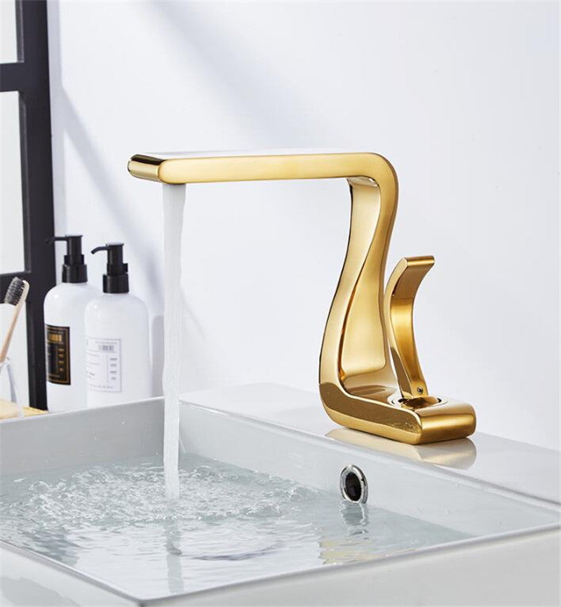 Robinet Salle de Bain Ondulé Doré Finition Luxueuse Design Fluide – Solvane